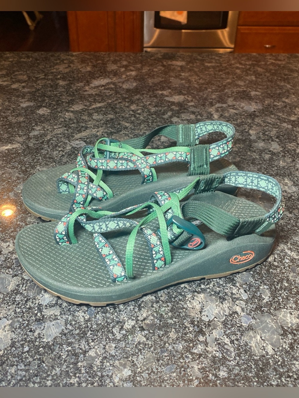 Chaco Women's Size W 7 Green Blue Red Sport Sandals Hiking Water Paddle Activity - Picture 1 of 11